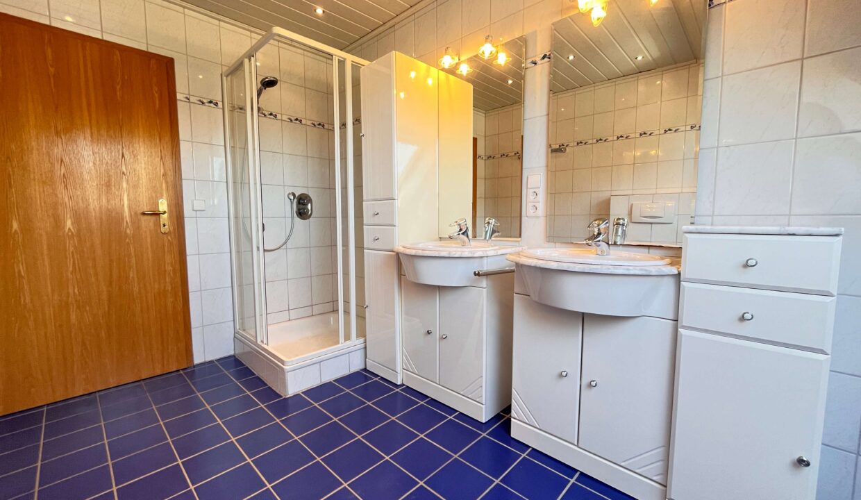 Badezimmer OG