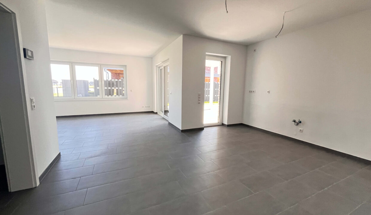 Wohnzimmer mit Küche