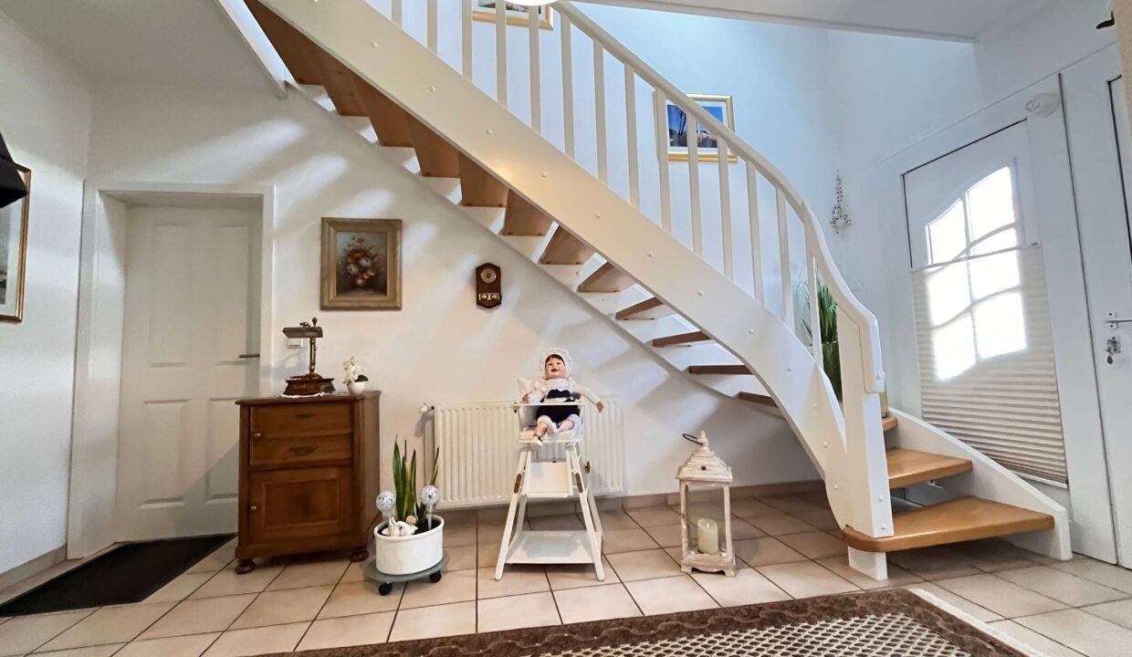 Treppe zum OG