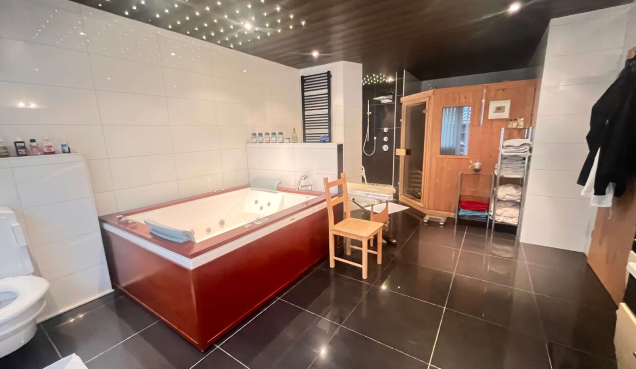 Bad mit Sauna