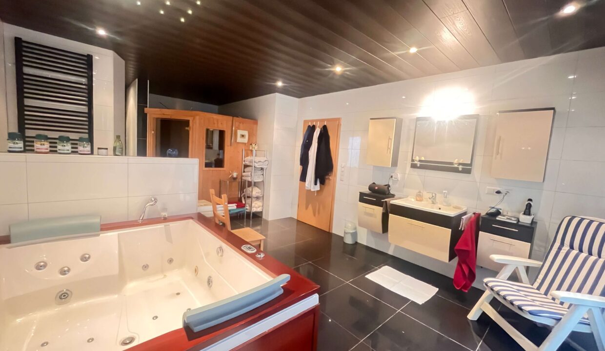 Bad mit Sauna