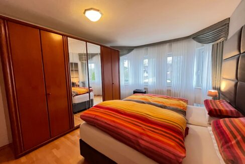Schlafzimmer mi Erker