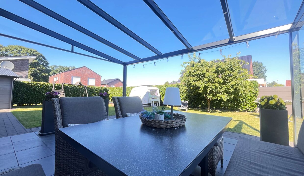 Überdachte Terrasse