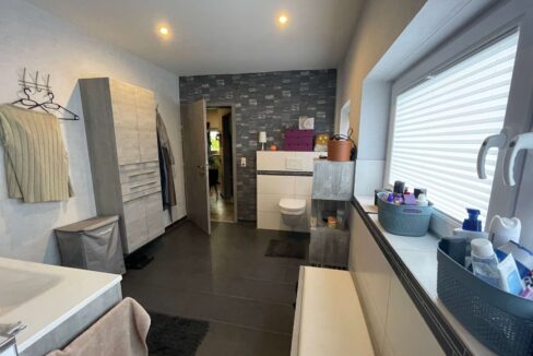 Badezimmer EG