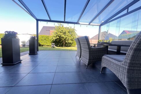 Überdachte Terrasse