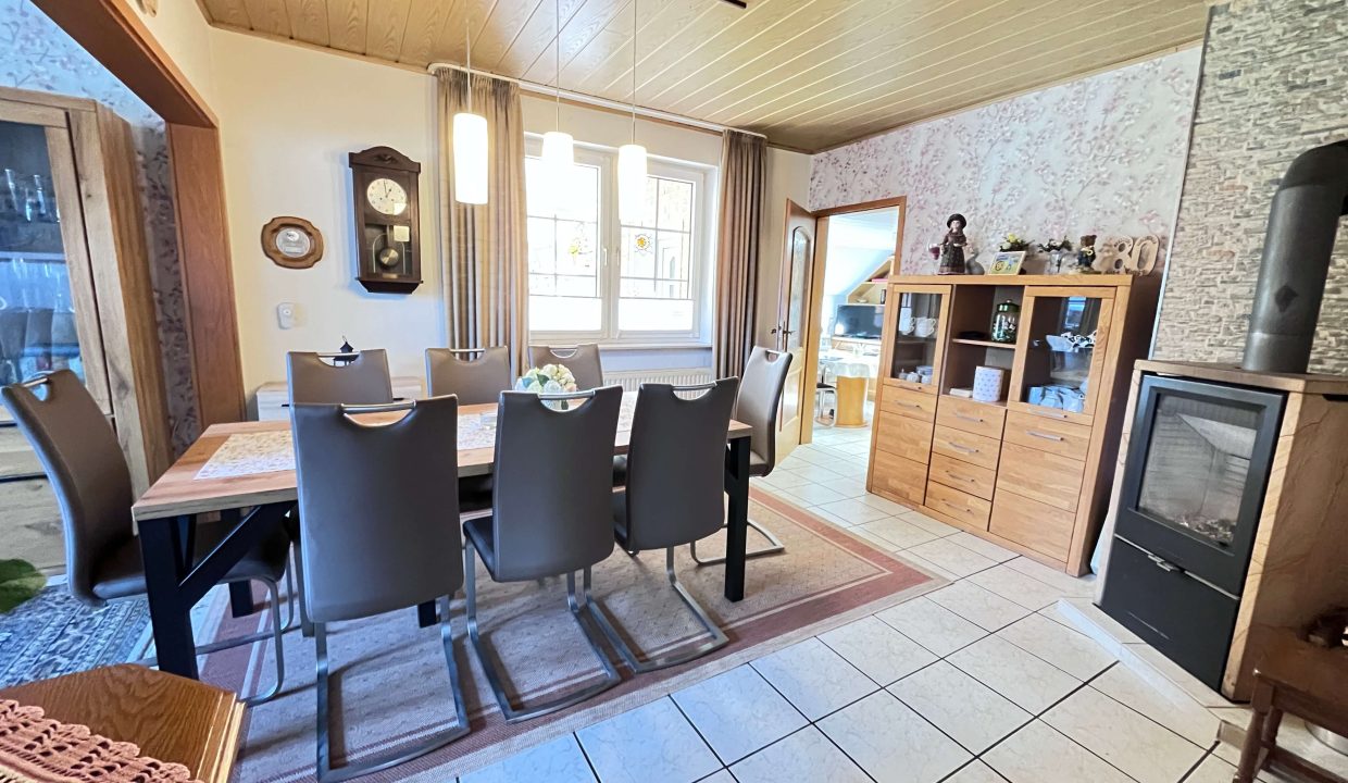 Kaminofen i Esszimmer