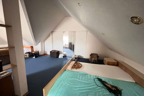 Studiozimmer OG