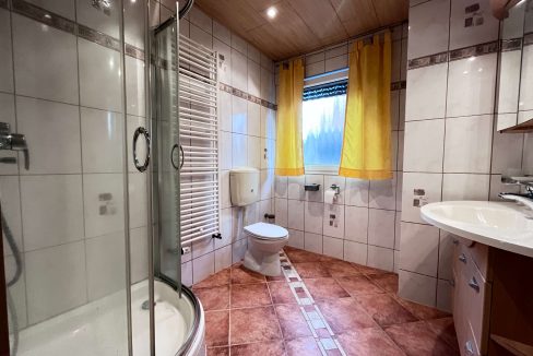 Badezimmer EG