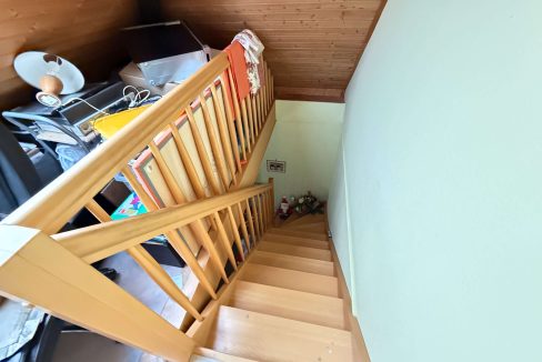 Treppe zum Dachgeschoss