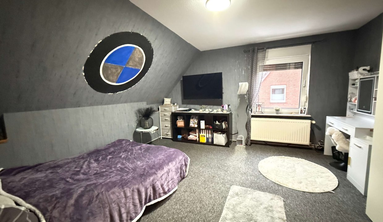 Schlafzimmer OG