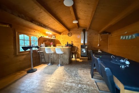 Gartenhaus mit Kamin