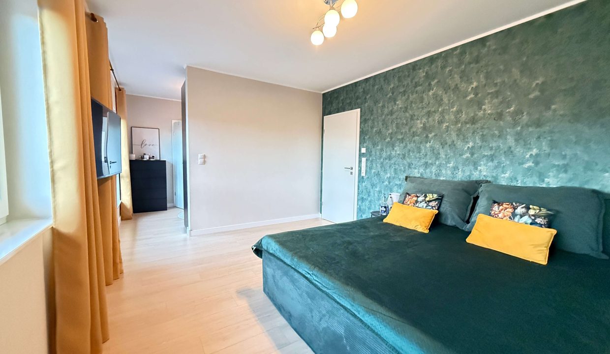 Schlafzimmer mit Ankleide