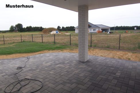 Überdachte Terrasse