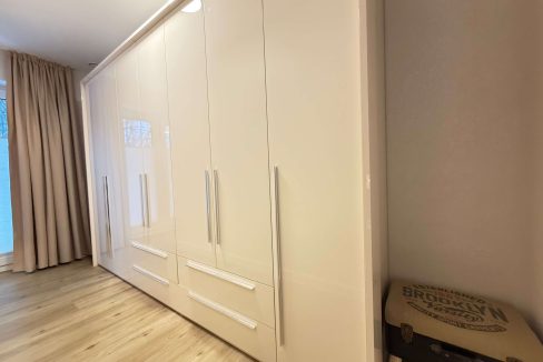 Schlafzimmerschrank im Kaufpreis