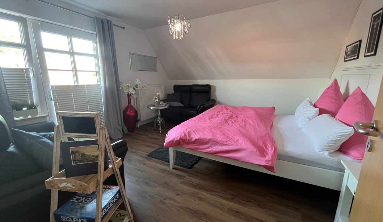 Schlafzimmer OG