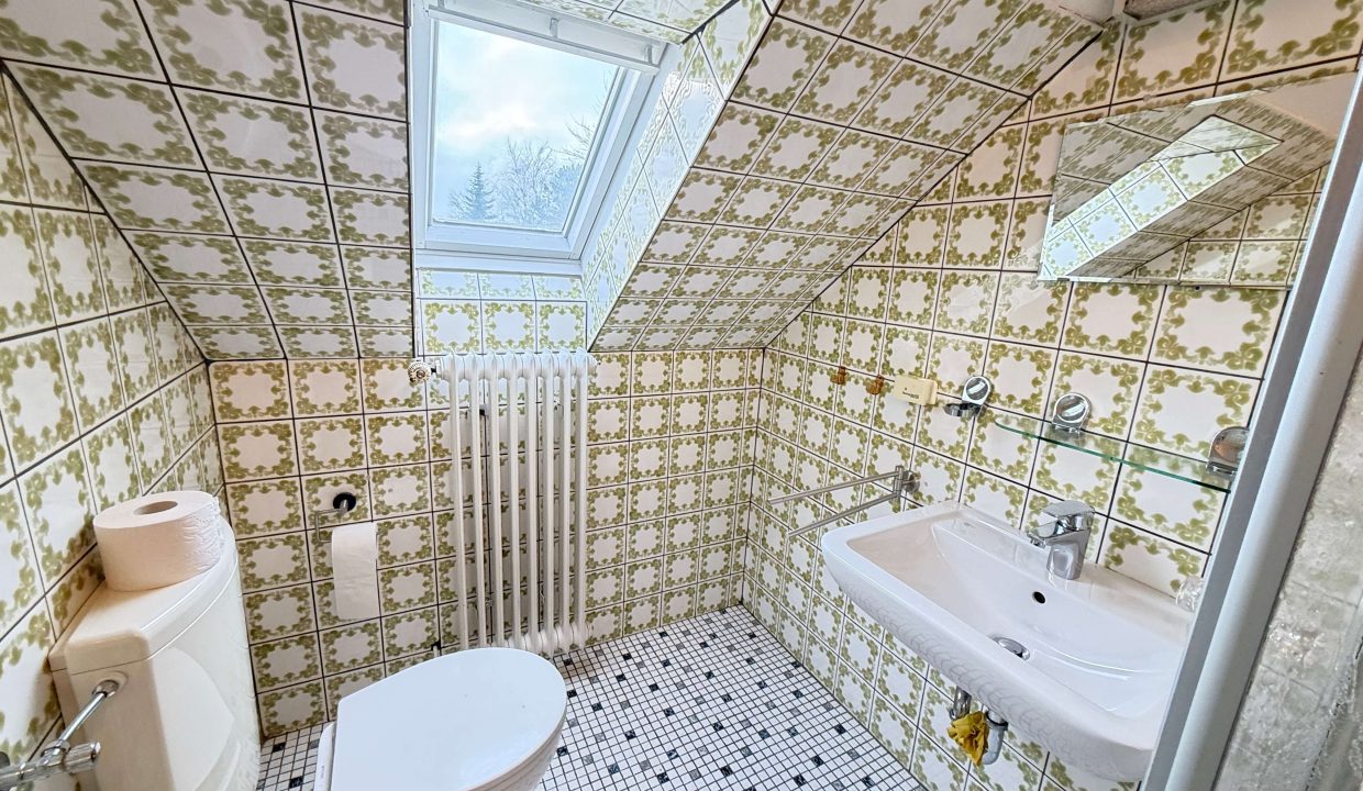 Badezimmer DG