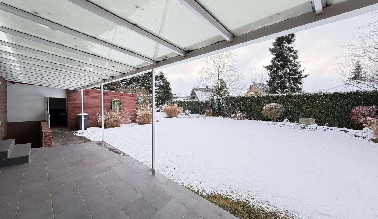 Terrasse Blick in den Garten