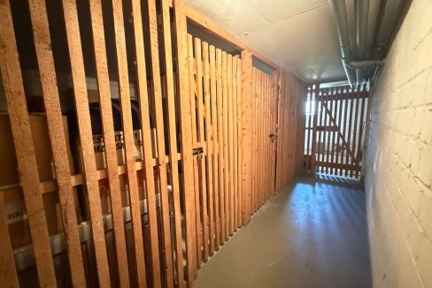 je WE ein separater Kellerraum