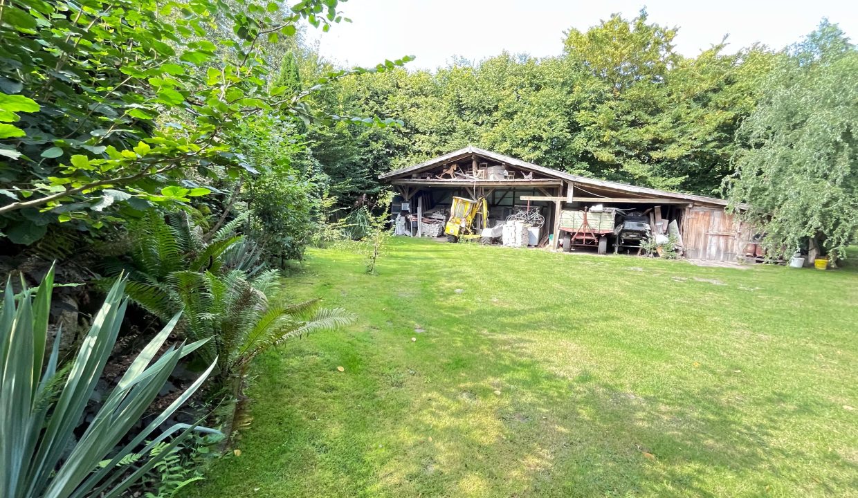 Nebengebäude Schuppen