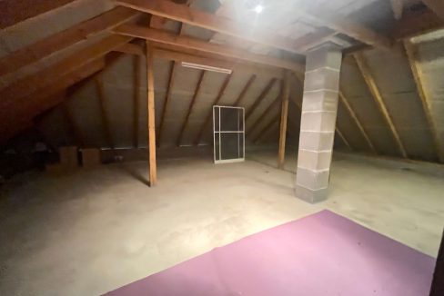 Dachgeschoss mit Betondecke