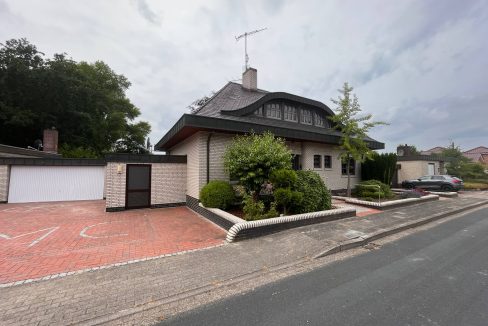 Haus mit Garage