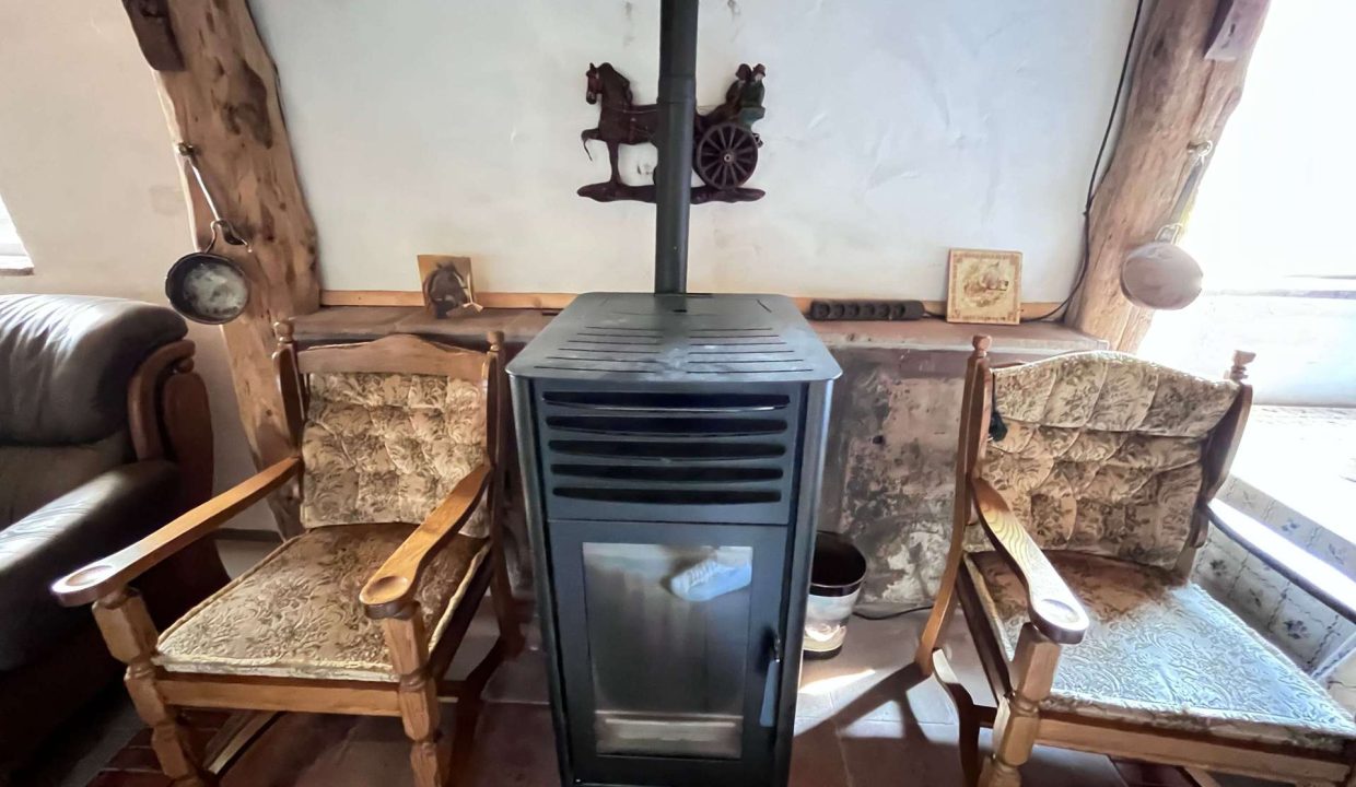 Pelletofen im Reiterstübchen