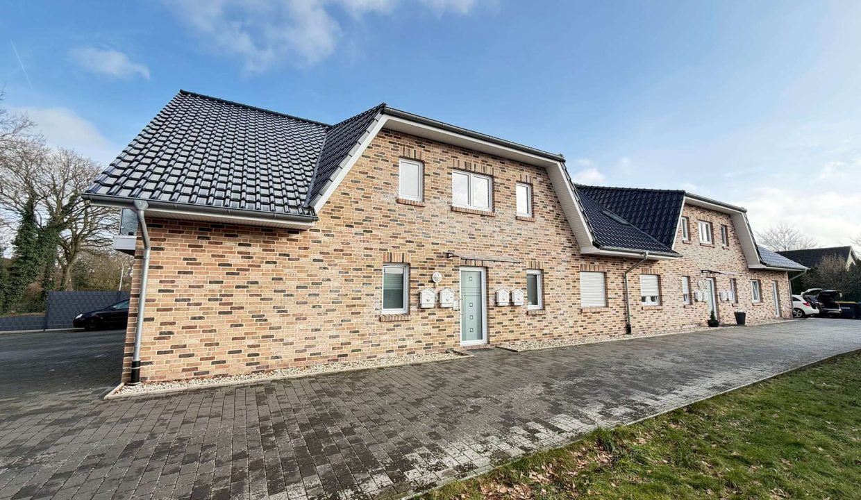 Haus mit 8 Wohneinheiten