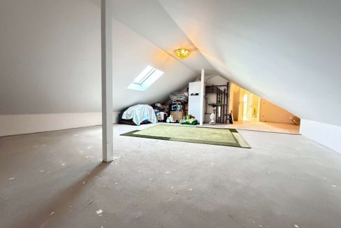 Studiozimmer mit Fußbodenheizung