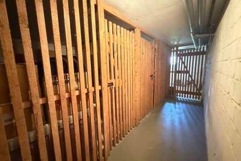 je WE ein separater Kellerraum