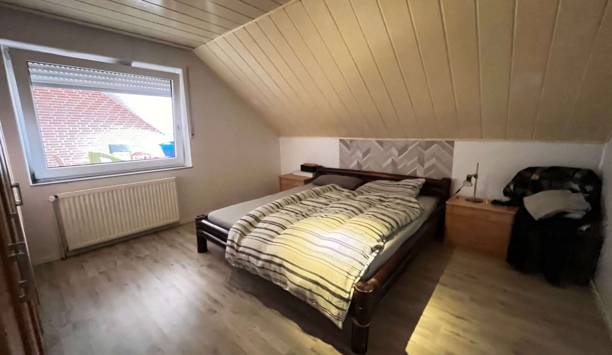 Schlafzimmer OG