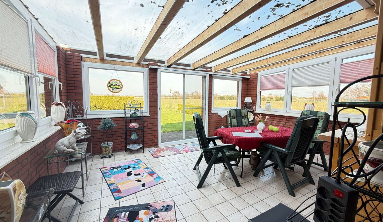 Überdachte Sommerterrasse