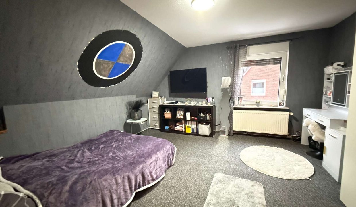 Schlafzimmer OG