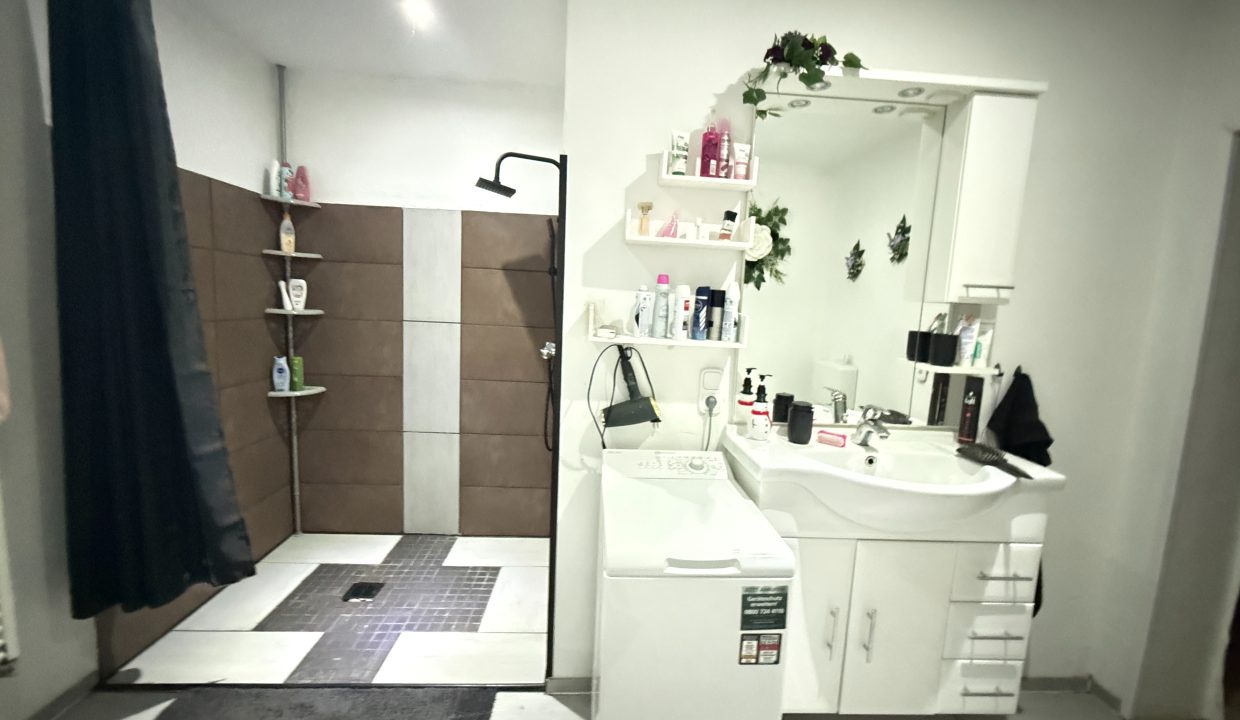 Bad Einliegerwohnung