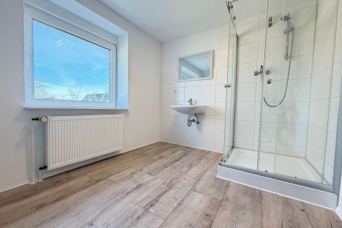 Duschbad OG 2025 renoviert