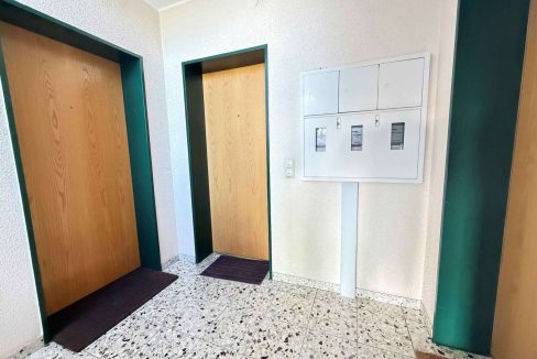 Wohnungseingänge