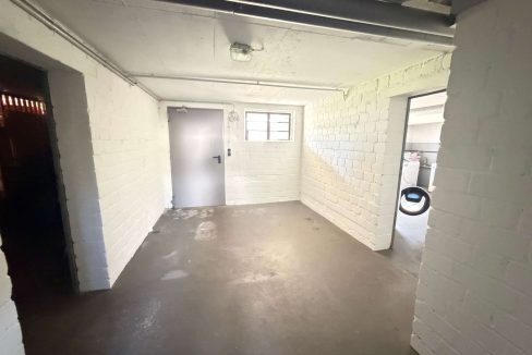 Keller