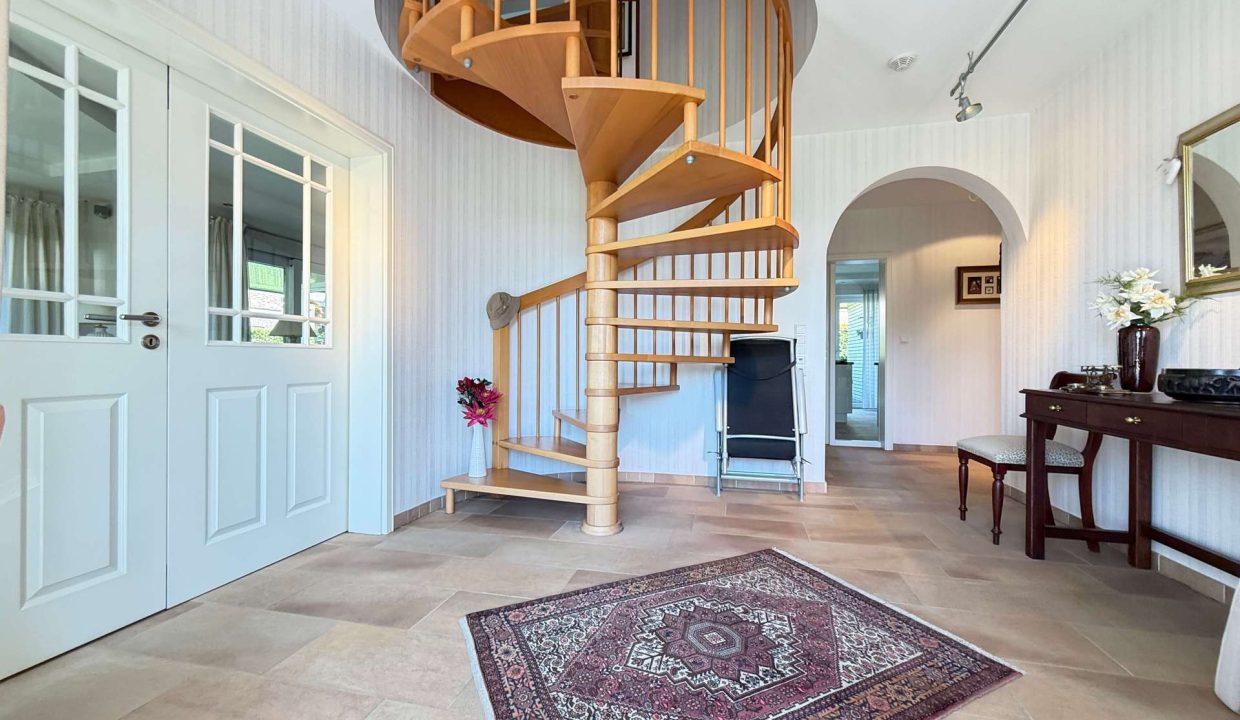 Formschöne Wendeltreppe