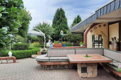 Gartenbank mit Sitzkissen