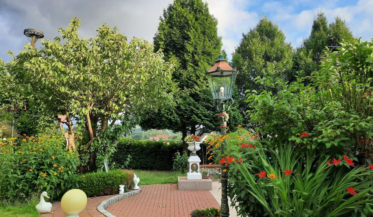 Schöne Gartenansicht