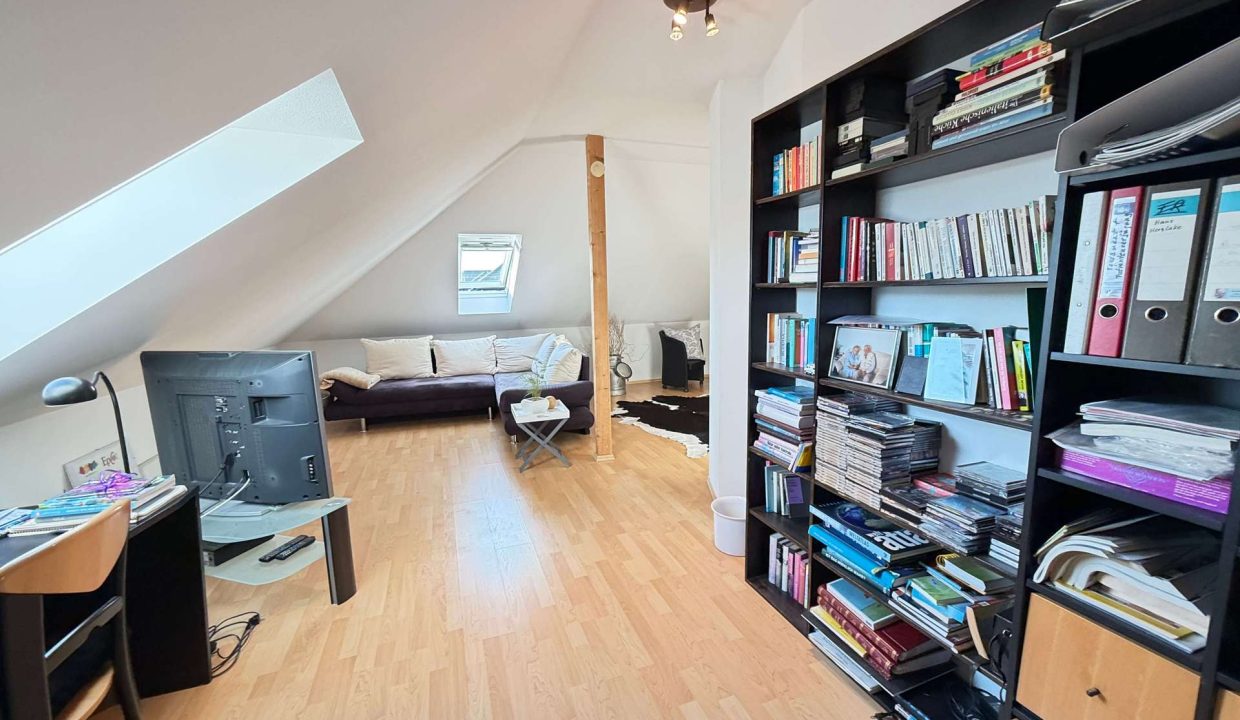 Studiozimmer OG