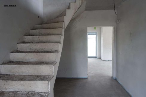 Treppenaufgang OG (Rohbau)