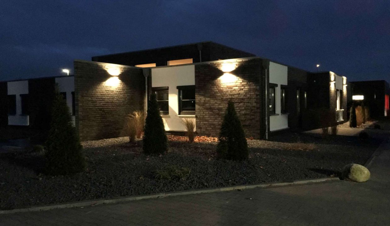 Abendansicht Wohnhaus