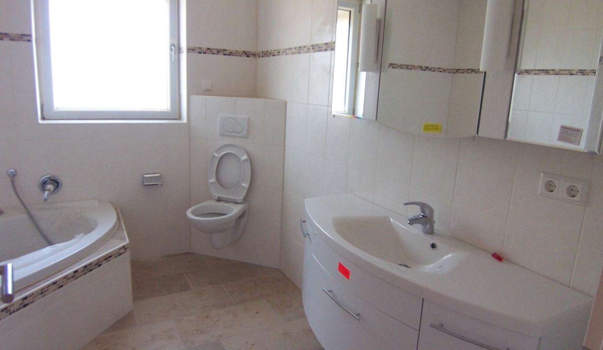Badezimmer EG