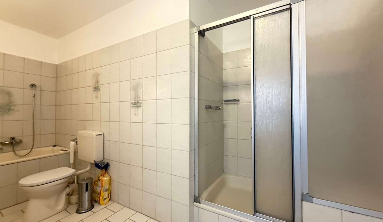 Badezimmer EG