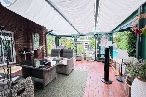 Überdachte Terrasse