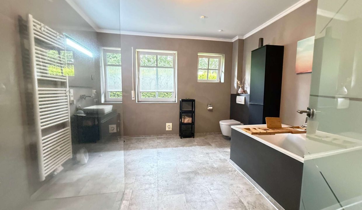 Badezimmer EG