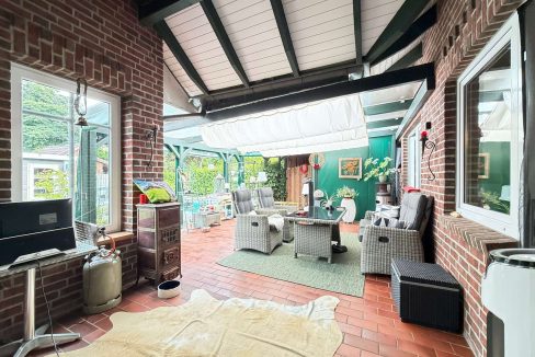 Blick zur Sommerterrasse