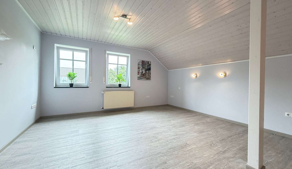 Schlafzimmer OG