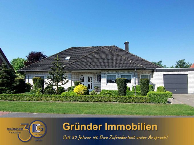 Charmanter Walmdachbungalow