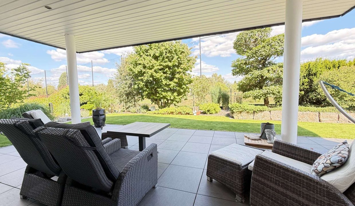 Überdachte Terrasse